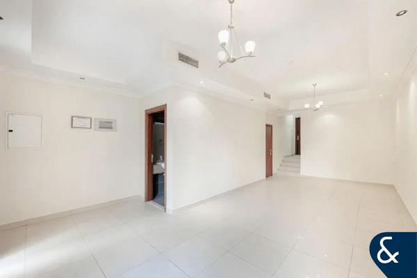 3 Plus Maids | Vacant | 2nd Living Room